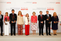 Fundación MAPFRE premia el compromiso social de Emilio Aragón y a tres organizaciones que trabajan por una sociedad más justa