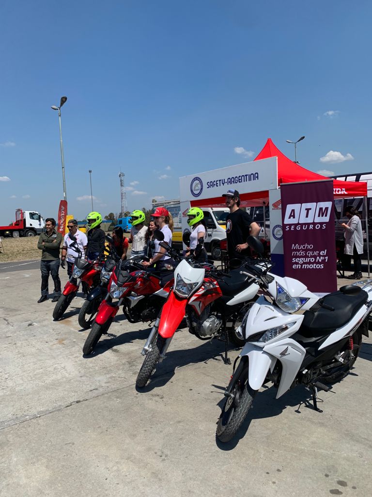 ATM Seguros participó de la "Clínica de Conducción Segura de Motos" organizada por el Gobierno de la Ciudad