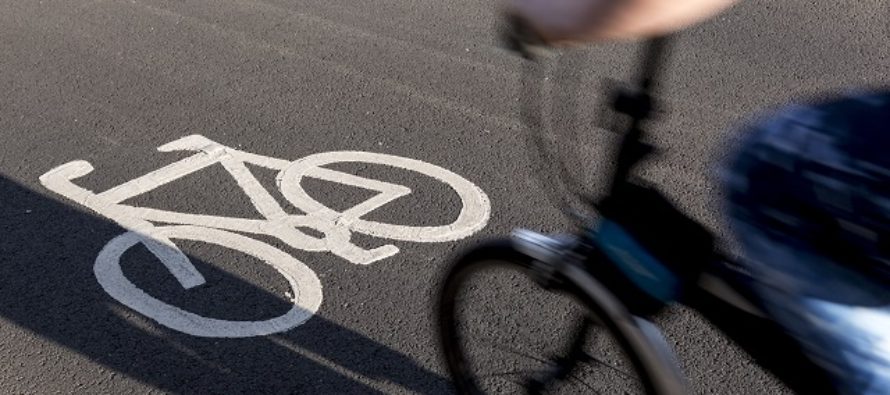 Ocho errores de tránsito que deben evitar los ciclistas al momento de salir a rodar por la ciudad. Por Seguros SURA