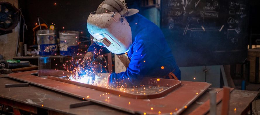 Otro indicador oficial marca la destrucción del trabajo registrado en la era libertaria